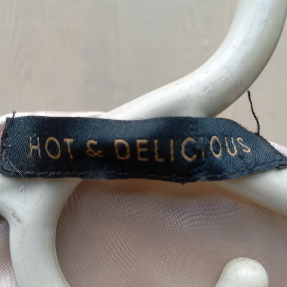 Vest - Picture 5 of 9